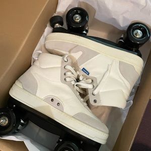 Slades convertible skates! Size 41